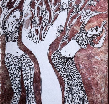 Naika & the Birds with tree trunk I