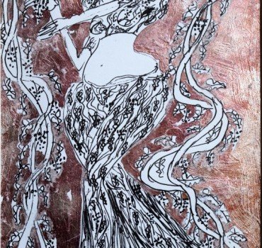 Naika & the Birds with tree trunk III